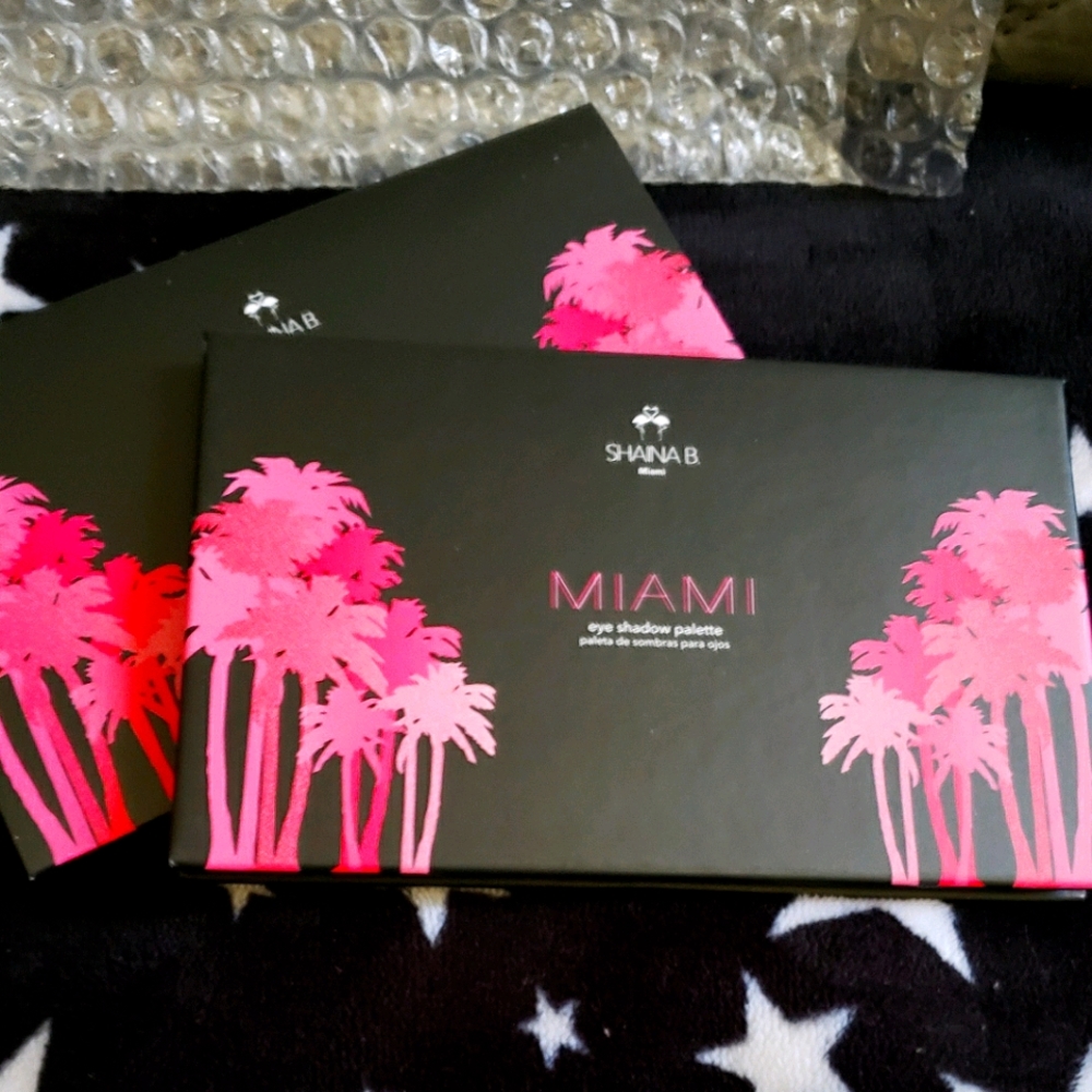 Shaina B. Miami Eyeshadow Pallette